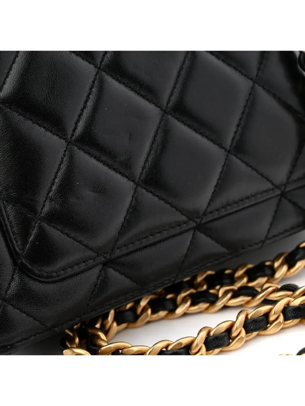 Chanel Lambskin Quilted Cc Logo Mini #284918C39B